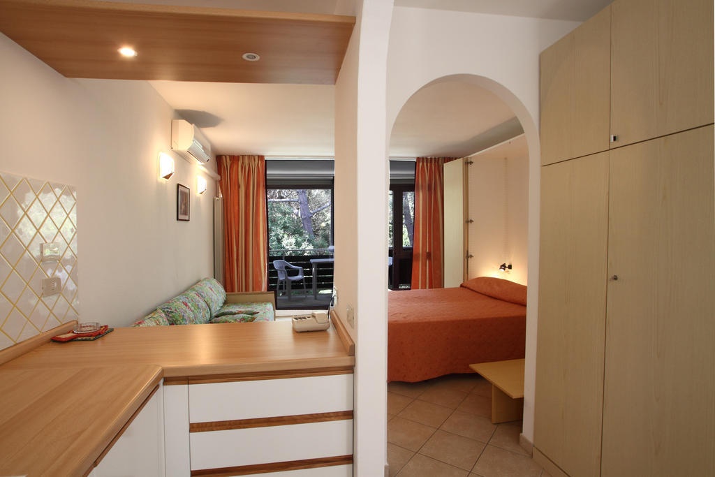 Residence Casa Di Caccia Marina Di Bibbona Cameră foto